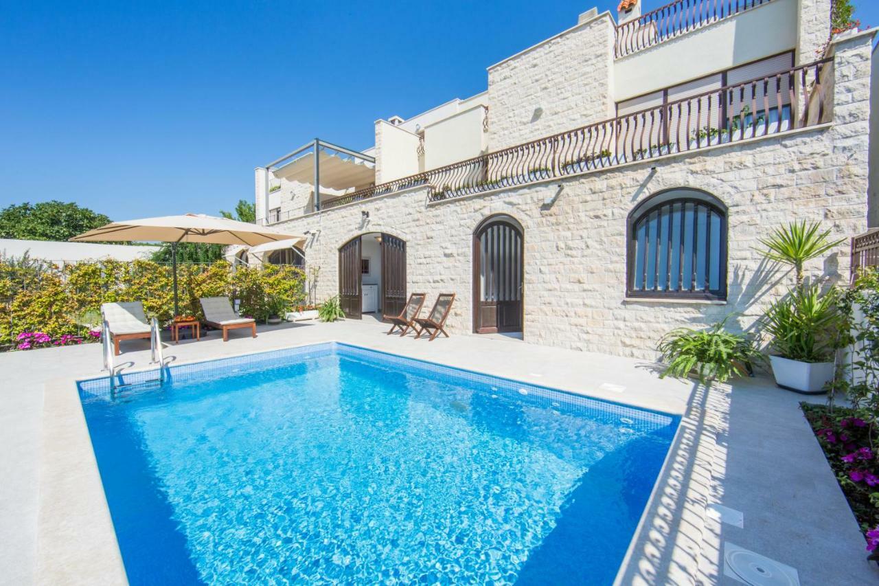 Melody M Apartment With Private Pool سبليت المظهر الخارجي الصورة