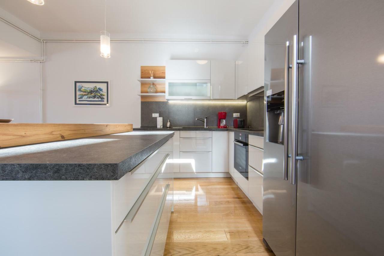 Melody M Apartment With Private Pool سبليت المظهر الخارجي الصورة
